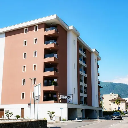 White Studio 8 - New Opening Apartment *