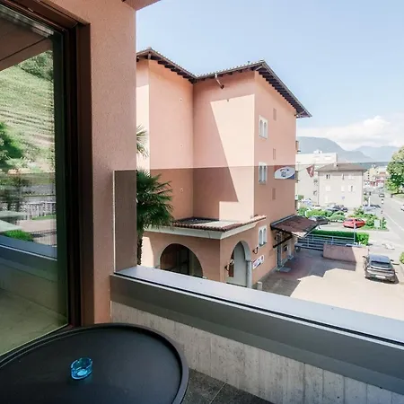 White Studio 8 - New Opening Apartment Locarno