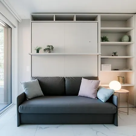 Apartment White Studio 8 - New Opening *