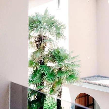 White Studio 8 - New Opening Apartment *