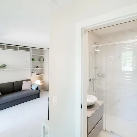 White Studio 8 - New Opening *